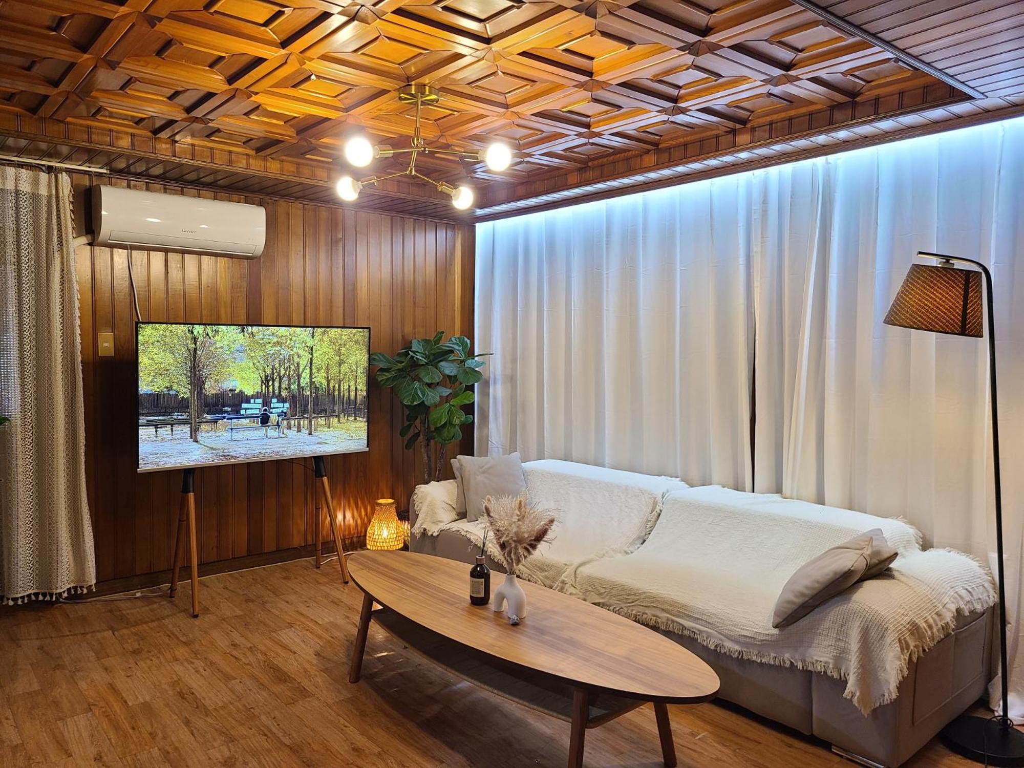 Yeonnam House Guest house *